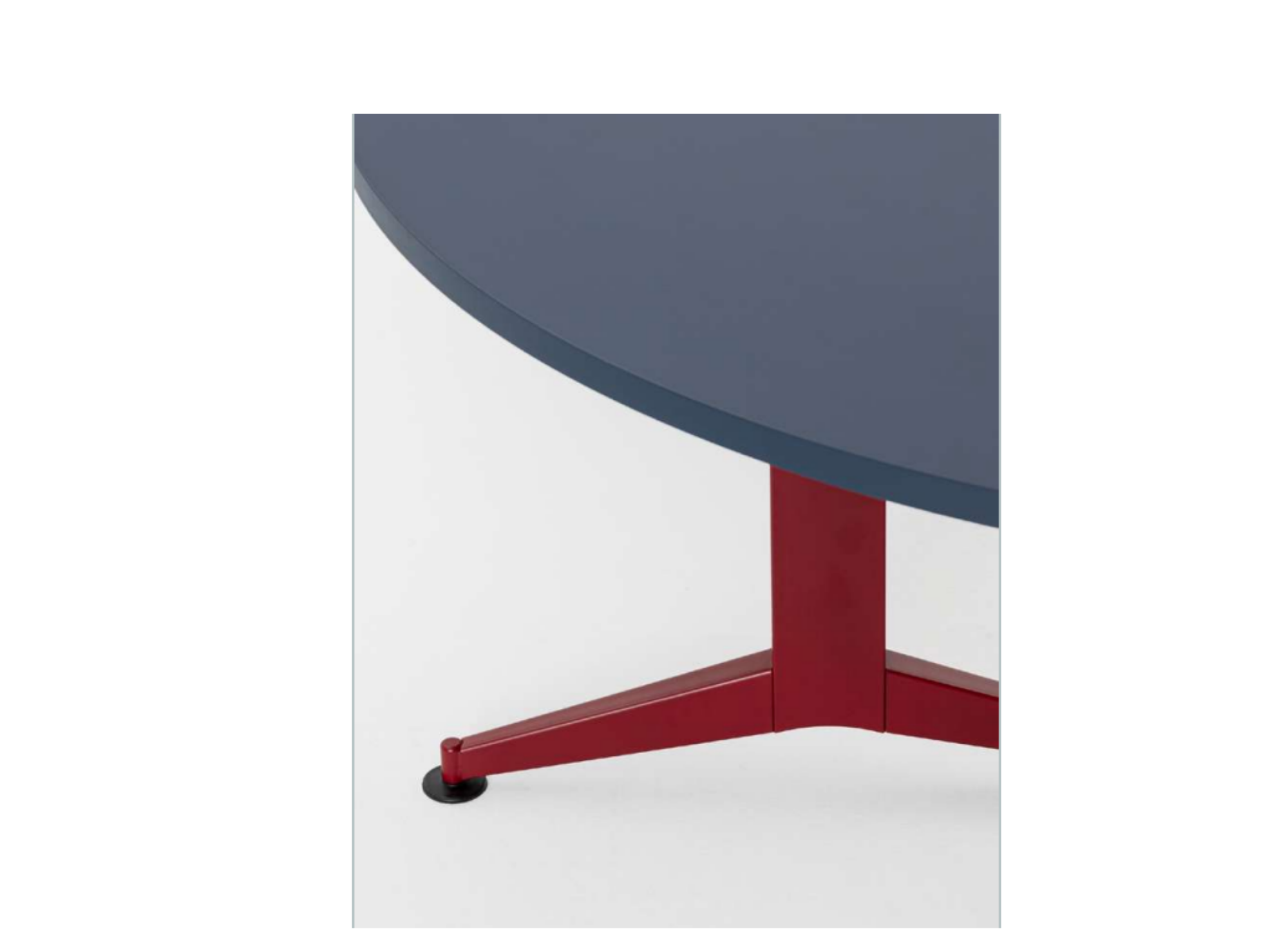 Konferencinis stalas | TIM